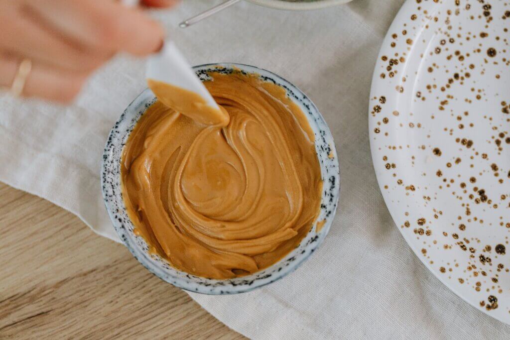 Gluten-Free Peanut Butter Cookies 4-Ingredients