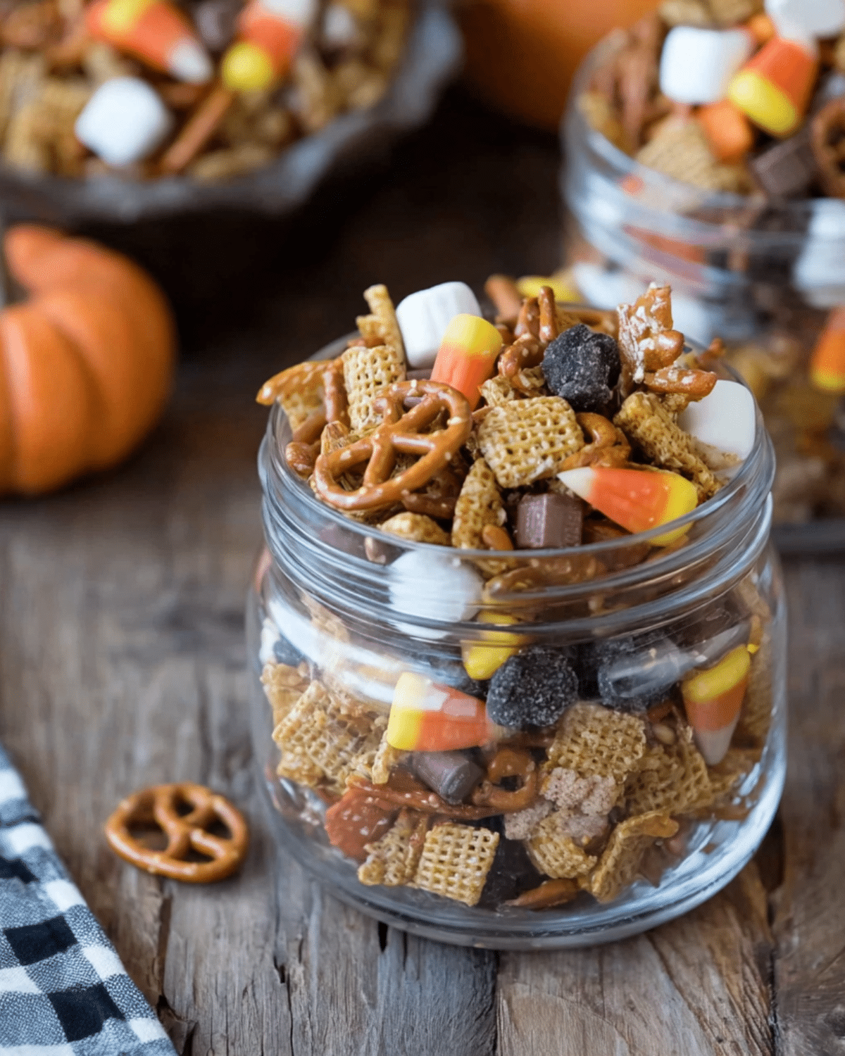 Sweet and Salty Fall Snack Mix – Best Easy Fall Treat (2025)